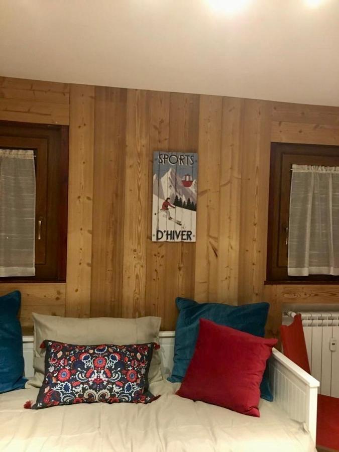 شقة Aroma Di Legno E Profumo Di Neve بيريوِل تْشيرفينيا المظهر الخارجي الصورة