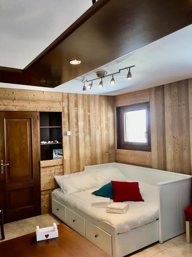 شقة Aroma Di Legno E Profumo Di Neve بيريوِل تْشيرفينيا المظهر الخارجي الصورة